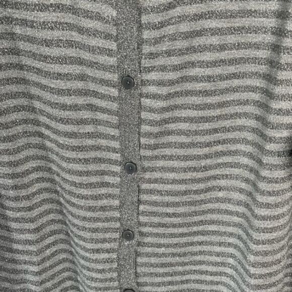 Lane Bryant Plus Size Women's New Silver Stripped & Gray Cardigan Sweater. - Picture 6 of 9